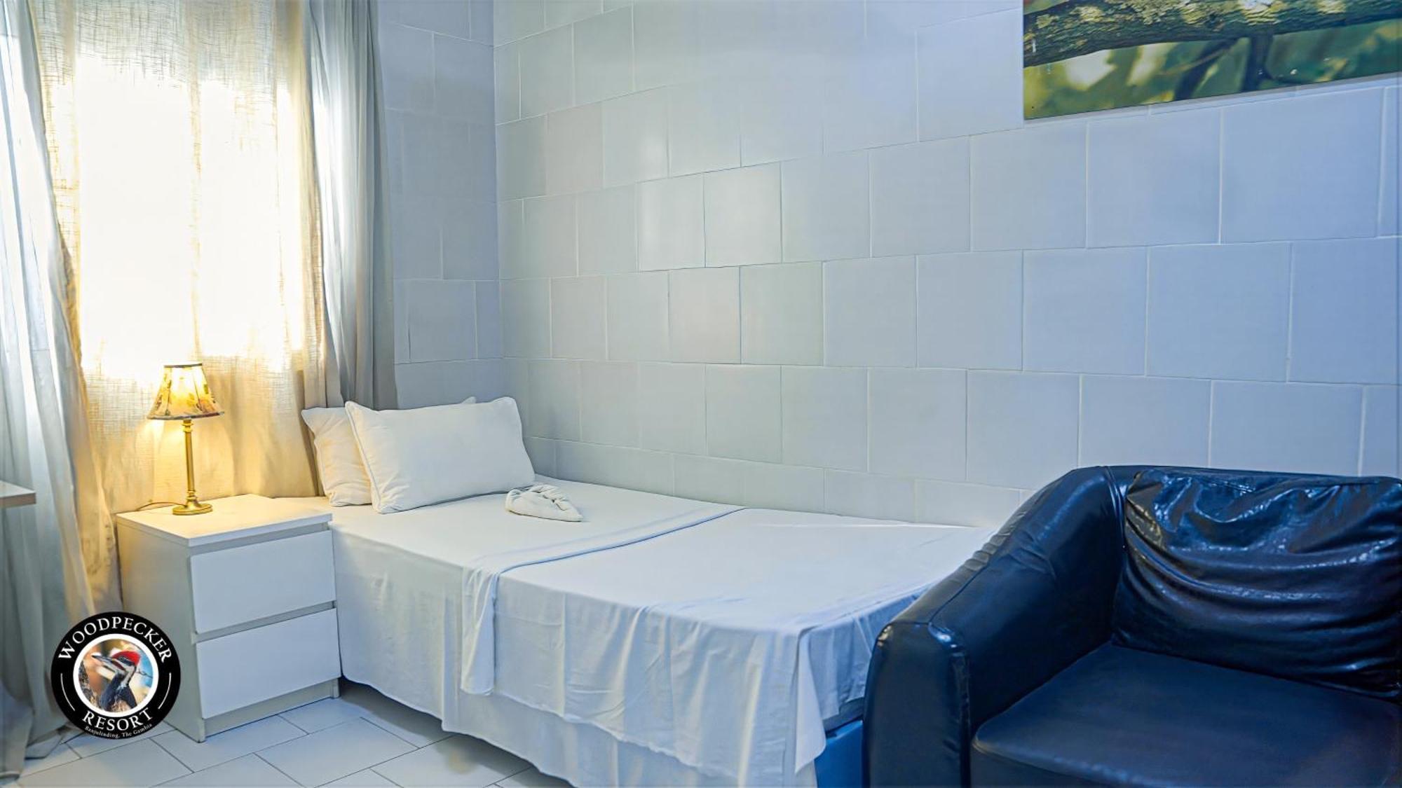 Woodpecker Resort Hotel Banjul Eksteriør bilde