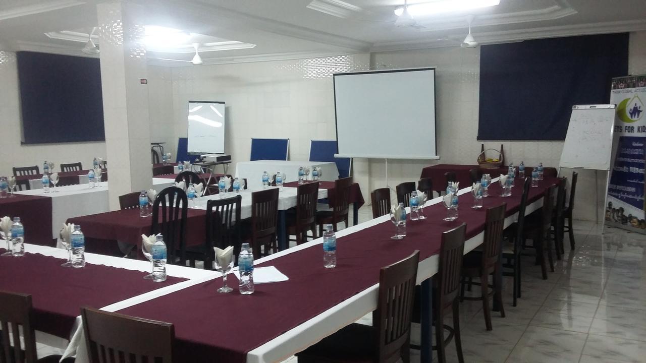 Woodpecker Resort Hotel Banjul Eksteriør bilde